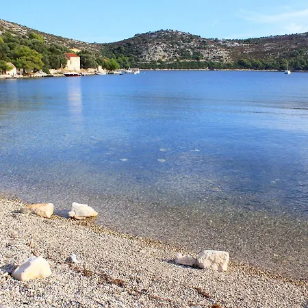 Seaside House For Families With Children Skrivena Luka, Lastovo - 24059