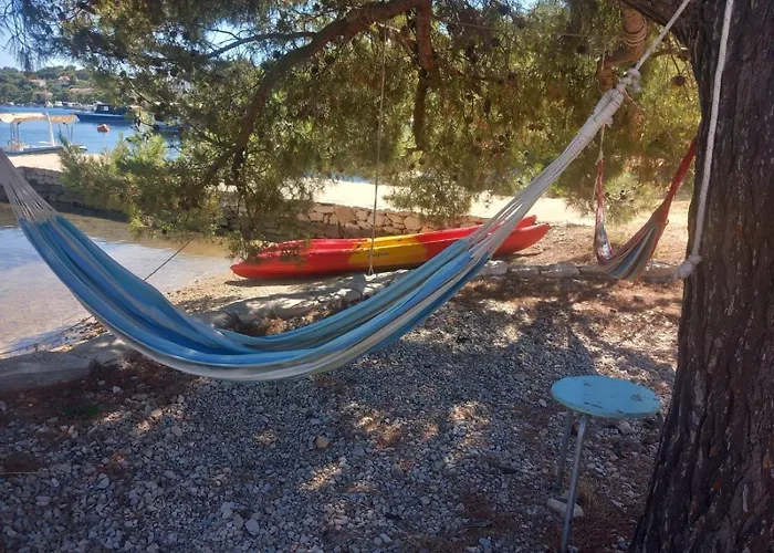 Seaside House For Families With Children Skrivena Luka, Lastovo - 24059 Feriehus *