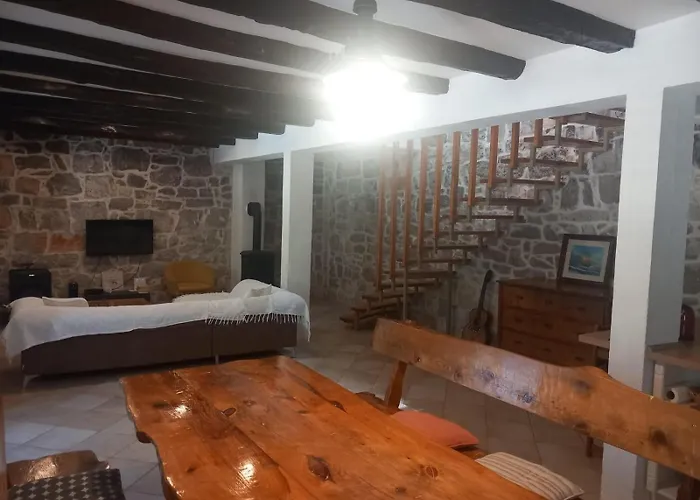 Seaside House For Families With Children Skrivena Luka, Lastovo - 24059 Feriehus *