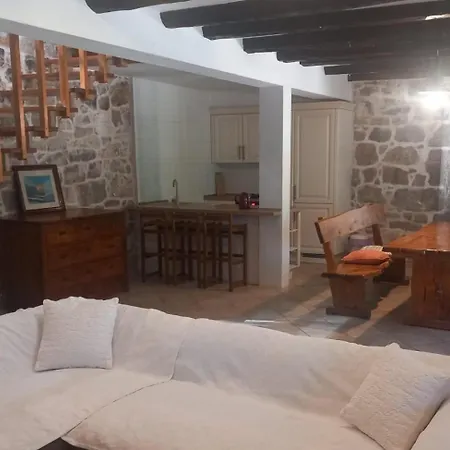 Dom wakacyjny Seaside House For Families With Children Skrivena Luka, Lastovo - 24059 *