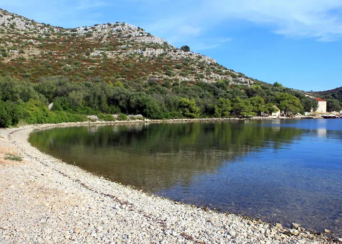 Seaside House For Families With Children Skrivena Luka, Lastovo - 24059 بيت للعطل *